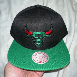 Mitchell & Ness SnapBack Hat, Cap, NBA,Chicago Bulls, black, green, red